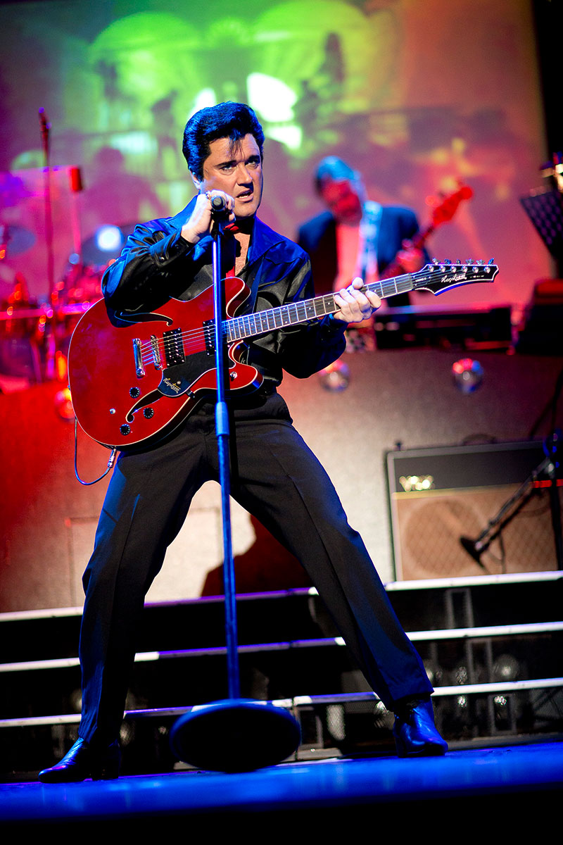 Bild-Elvis-Das-Musical-c-Andreas-Friese.jpg