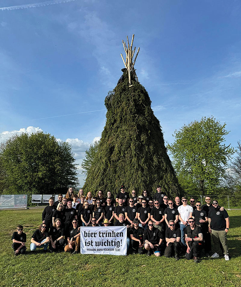 Bild-Maifeuer-Team-2024-3-25.jpg